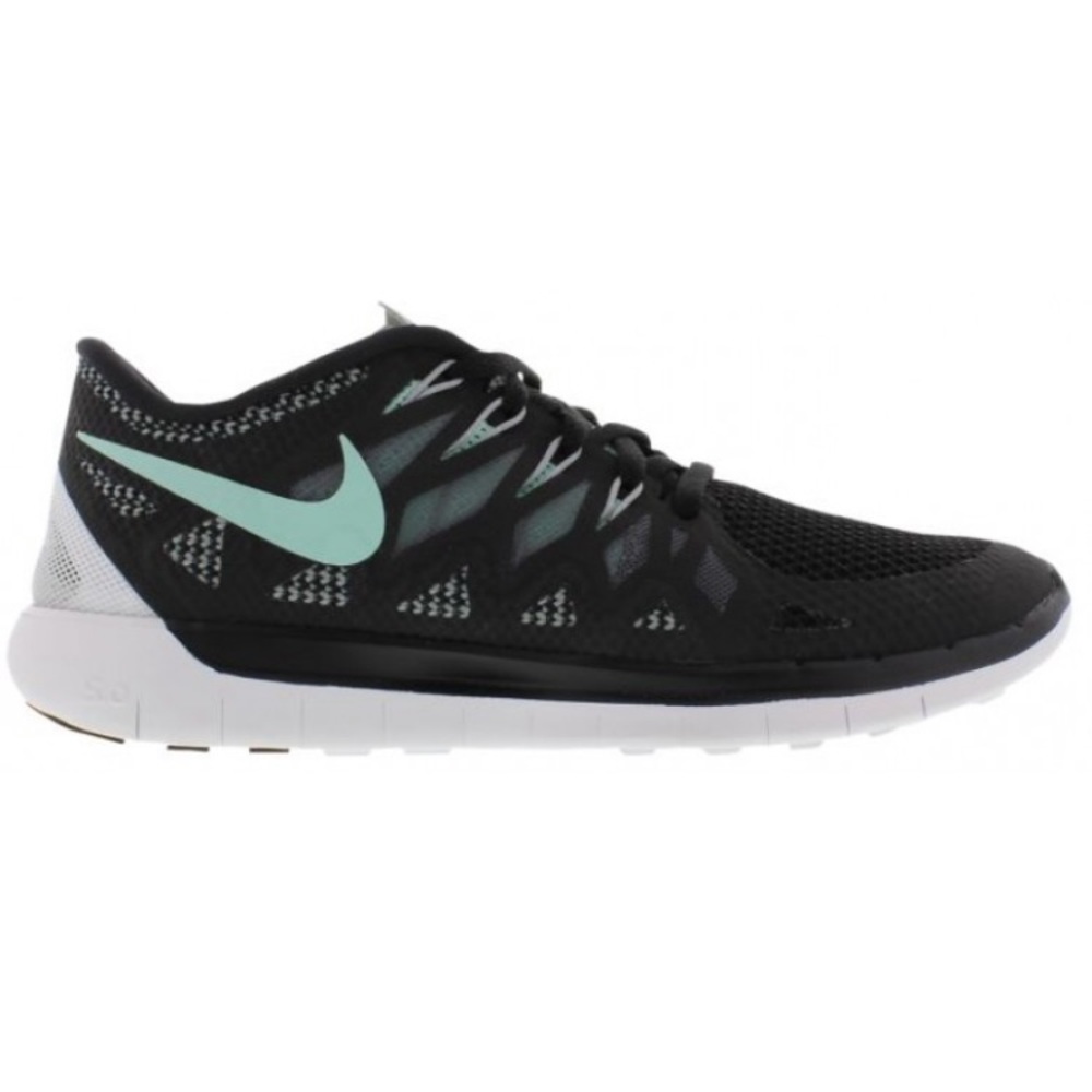 Nike free running sneaker size 8